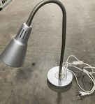 vit & silver lampa Ikea huawei