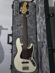 Fender Jazz Bass professional II 5 strings