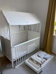 Stokke Home säng / spjälsäng + skötbord + tillbehör