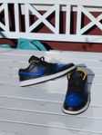 Air Jordan 1 Low Dark Concord 553558-075