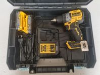 DEWALT DCD800 + laddare o batteri