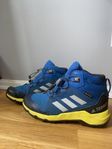 adidas Goretex nypris 1300:- 