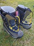 2par Snowboard boots Burton+NW