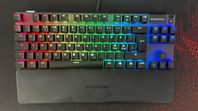 Apex 7 TKL med Smart OLED-Display