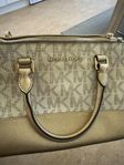 Michael Kors Crossbody väska 