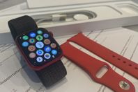 Apple Watch Series 8 45mm / GPS + Cellular / 98% batteri 