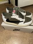 Jordan 1 X Travis Scott medium olive storlek 45,5