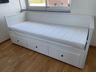 Hemnes dagbädd 3 lådor dubbla madrasser