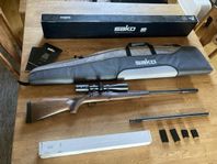 Sako Quad Varmint i nyskick Valnötskolv, 22lr + 17HMR pipse