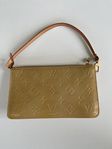 Louis Vuitton Vernis Lexington Pochette