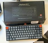 Keychron K2 Gateron Red Switch med tillhörande armstöd