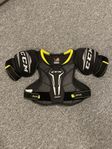 Axelskydd CCM SP TACKS 9550 JR (stl M)