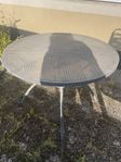 Runt utebord (diameter 100cm) svart