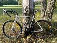 White CX pro 54cm nyservad