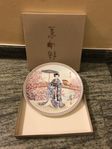 Ketsuzan-Kiln plate Plum Blossoms Collector Japan