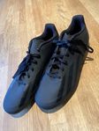 Adidas fotbollsskor strl 44