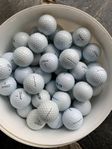 golfbollar. titleist avx och pro v1 200kr/dussin