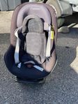 Maxi Cosi Pearl XP & Biltema bältesstol