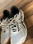 Asics inomhus sko