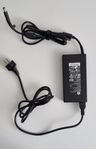 Original HP laddare AC-adapter strömadapter 150 W