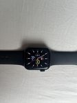 Apple Watch SE GPS 40mm model: A2351