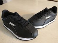 PUMA skor strl 28 helt i Nyskick