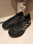 Superfina sv träningskor Adidas Boost HD stl 4 perfekt skic