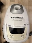 Electrolux Ultrasilencer Vacuum cleaner + 10 s-bags