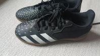 PREDATOR adidas skor str.36