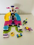 Lego friends. hundshow med hundvalpar 