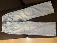 Urban Revivo light blue jeans, size EU 36