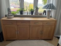 Ek skänk / byrå/ sideboard