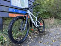 Specialized Enduro Elite Carbon strlk S4