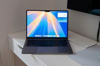 MacBook Air 13” M3 16GB 512GB