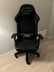 DXRacer stol och fotpall