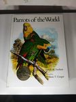 Pappegojbok.Parrots of the World