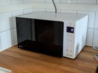 LG mikrovågsugn 1000W, 23 liter