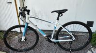 White 27" hybridcykel fynd