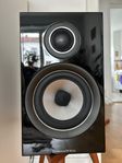 Bowers & Wilkins 707 S2 (pianolack) + Argon Prime kabel 