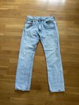 Levis jeans ljusblå stlk 32/34