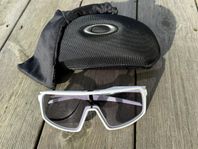 Oakley Sutro Matte White fotokromatisk lins