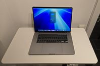 MacBook Pro 16" 2019 - i9 - 16GB - 1TB