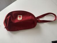 Fjällräven Ulvö Hip Pack Medium. Röd