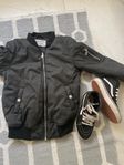 Bomberjacka 122/128 I dig denim + Vans svart mocka strl 34