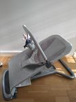 Ergobaby Evolve 3-in-1 Babysitter inkl lekbåge, light grey