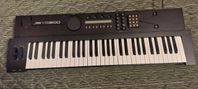 Digital synthesizer YAMAHA YS 200