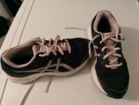 Asics träningsskor strl 36.5