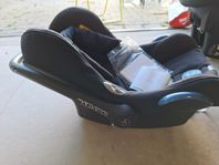 Babyskydd från Maxi cosi med isofix 