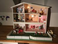 Lundby dockskåp med källare och trädgård