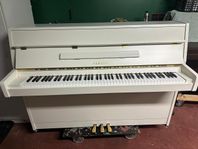  Yamaha piano 